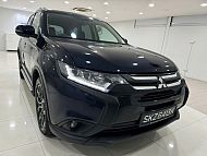 Mitsubishi Outlander 2.4 CVT Sunroof 2016 Blue Facelift Rear Entertainment